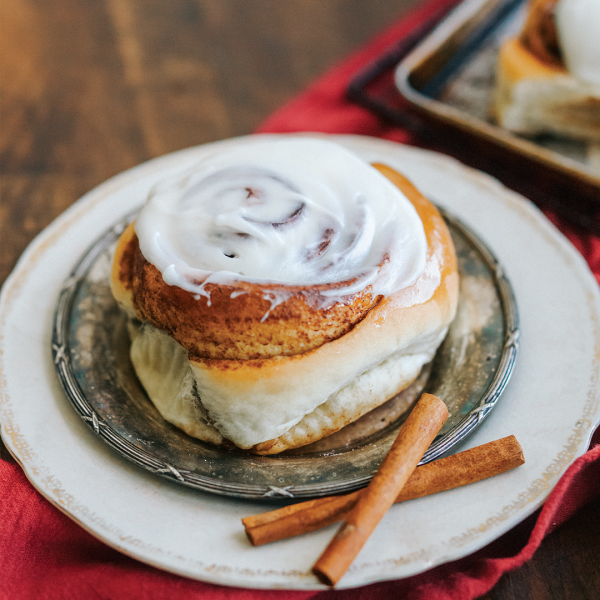 Cinnamon Bun with Cream Cheese Icing 1080