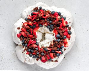 Pavlova Wreath